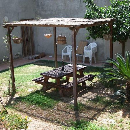 Il Filo Di Paglia Bed & Breakfast Comiso Dış mekan fotoğraf